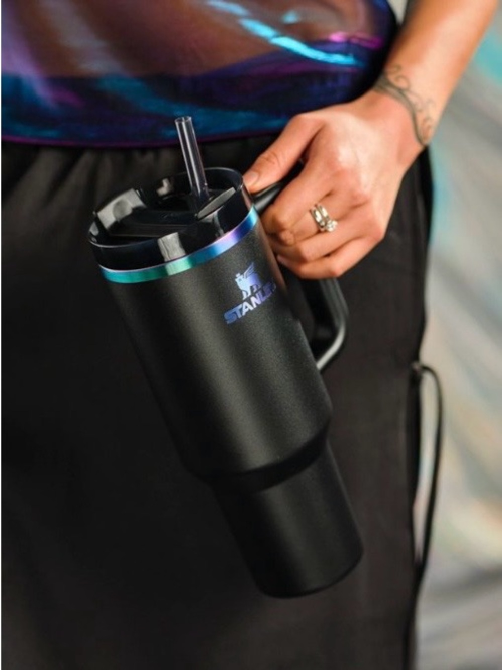 Stanley 30oz Quencher H2O Tumbler - Picture 3 of 8